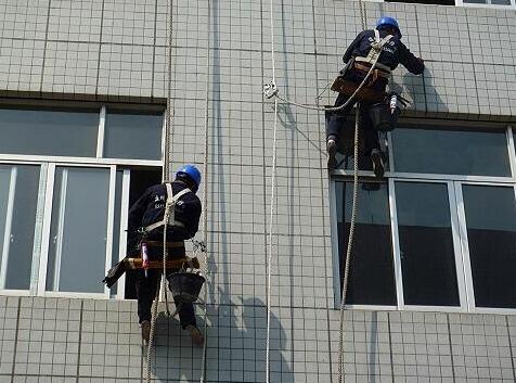 外墻防水刻不容緩，具體施工補(bǔ)漏方案如下
